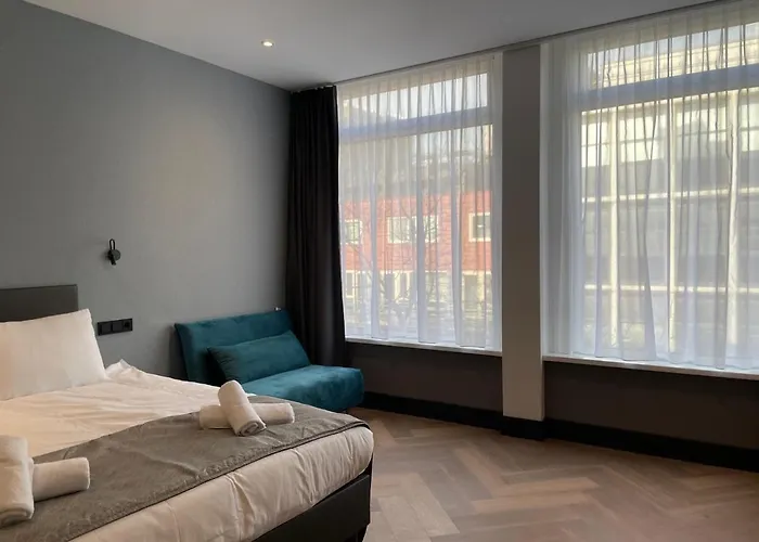 H3 Center 3* Ρότερνταμ