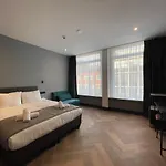 H3 Center 3*